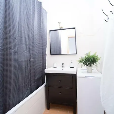 Innercity Opera Lägenhet